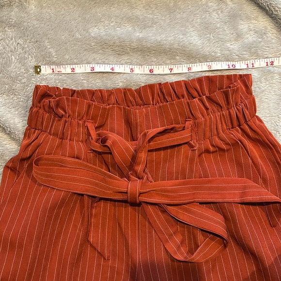 High Waisted Pants - Picture 4 of 5